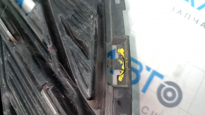 Radiator grill grill Chevrolet Malibu 19- lower part, chrome, without parking sensors, no fragment, broken mount, sand