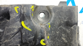 Tesla Model 3 rear underbody protection 21- crack, worn