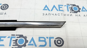 Molding door-glass central front left Mazda CX-9 16- chrome, broken fasteners, bent