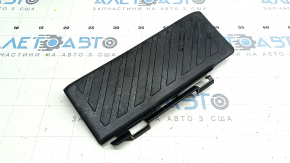 Footrest VW Jetta 19- black, scratches
