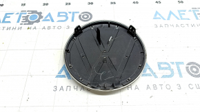 VW Jetta 19 Grille Emblem - Sand