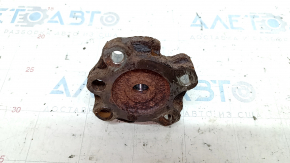 Rear left hub mount VW Jetta 19 - rusty
