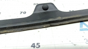 Upper tailgate seal Jeep Compass 17 - cracks