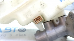 Kia Optima 11-15 brake master cylinder with reservoir