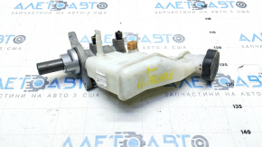 Brake master cylinder with reservoir Kia Forte 4d 14-18