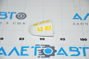 Kia Niro 17-18 HEV, PHEV rear right outer handle plug, crack in mount