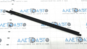 Inner glass seal for rear right door Kia Niro 23-