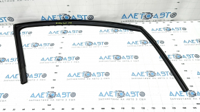 Front right door glass seal Kia Niro 23-