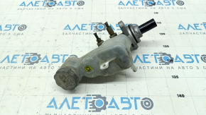 Suzuki Kizashi 10-15 Master Brake Cylinder with Reservoir