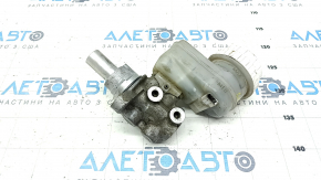 Master brake cylinder with reservoir Mitsubishi Galant 04-12 type 2