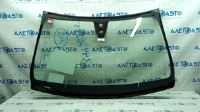 Windshield Infiniti QX30 17- FUYAO, under rain sensor, sand, chip