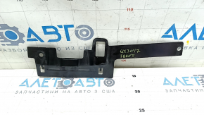 TV Trim Bracket Infiniti QX30 17-