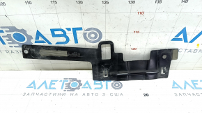 TV Trim Bracket Infiniti QX30 17-