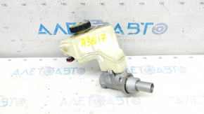Master brake cylinder with reservoir Nissan Maxima A36 16-23