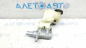 Master brake cylinder with reservoir Nissan Maxima A36 16-23