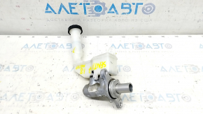 Brake master cylinder with reservoir Nissan Sentra 13-19 automatic transmission