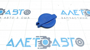 Kia Niro 23- Washer Reservoir Cap