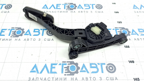 Kia Niro 23- gas pedal