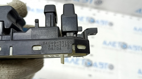 Front left window lift control Toyota Prius 30 10-15 auto