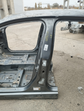 Body pillar central left Infiniti QX30 17- on the body