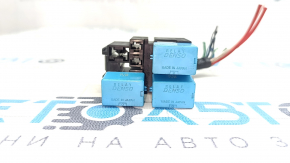 Toyota Prius 30 10-15 small underhood relay block