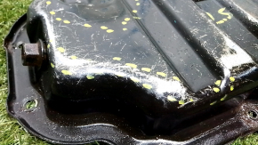 Nissan Altima 13-18 2.5 engine sump dent, scratches