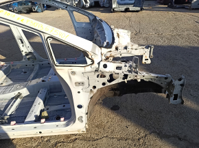 Front right quarter Toyota Prius 30 10-15 on the body, white, rusty