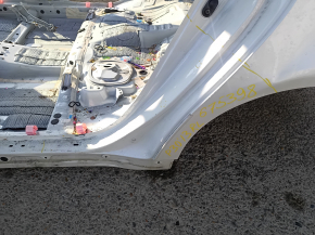 Sunset of the rear wing left Toyota Prius 30 10-15 on the body, white, rusty, pokes