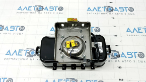 The passenger airbag in the dashboard of the Ford Edge 15-24