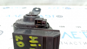 High Signal Toyota Highlander 20- with bracket
