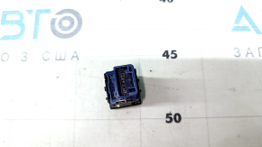Toyota Highlander 20-22 trunk lid closing button in trim