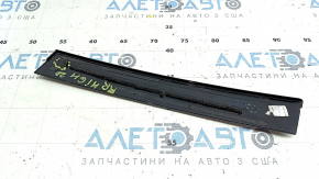 Door trim side rear right Toyota Highlander 20- rear, broken fasteners, scratches