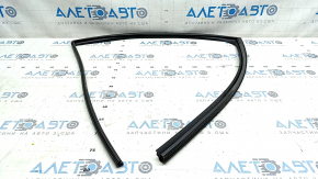 Rear right glass seal Toyota Highlander 20-