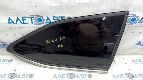 Window blind glass rear right Toyota Highlander 20- chrome, scratches on chrome