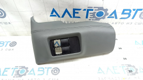 Front panel trim left Toyota Highlander 20- gray