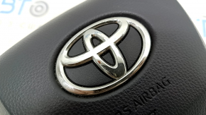 Airbag in the steering wheel driver Toyota Highlander 20-21 black, rusty squib, chrome on the emblem is peeling, scratch