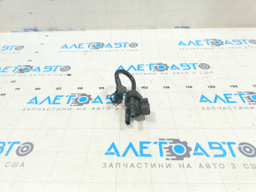 Electromagnetic valve with branch pipe Audi Q5 8R 13-17 3.0 tfsi