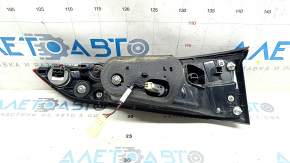 Light inside trunk door left Toyota Highlander 20-