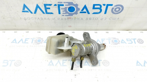 Infiniti G35 G37 4d 06-13 Brake Master Cylinder with Reservoir