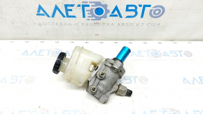 Infiniti FX35 FX45 03-05 Brake Master Cylinder with Reservoir