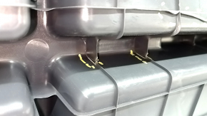 Trunk tray central Hyundai Ioniq 20-22 HEV cracks, pressed