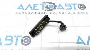 The button for opening the trunk door of the Hyundai Ioniq 17-22 has dried out