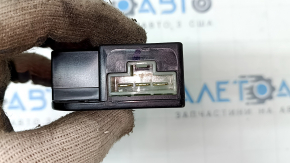 Hyundai Ioniq 17-22 Passenger Seat Heating Control Unit