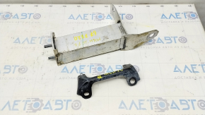 Fang of the lower amplifier of the front bumper left Toyota Highlander 20 - the fastening is torn off, a tear