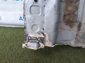 Trunk trough Toyota Prius 50 16- on the body