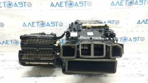 Heater housing bare Toyota Highlander 20-22 3.5 crack in mount