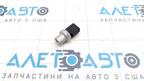 Audi A6 C8 19-22 2.0T air conditioning pressure sensor on radiator