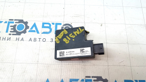 REAR BUMPER BODY CONTROL MODULE BCM Tesla Model 3 18 - broken mount