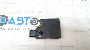 REAR BUMPER BODY CONTROL MODULE BCM Tesla Model 3 18 - broken mount