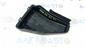 Insert upper cover of the fuse box under the hood left Toyota Highlander 20-22